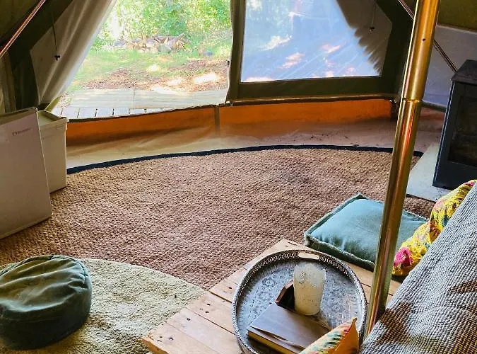 Tente Bivouac Option Bain Chauffée Au Bois Tente de luxe Idrac-Respailles