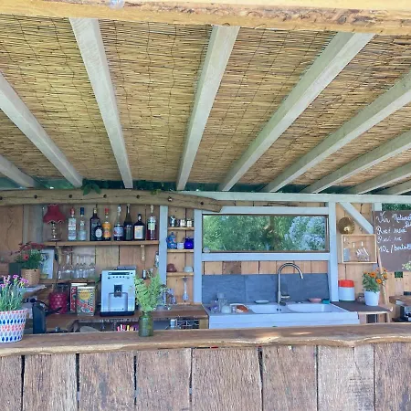 Tente bivouac Option bain chauffée au bois Glamping *