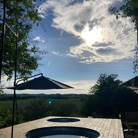 Tente Bivouac Option Bain Chauffee Au Bois אוהל מפואר Idrac-Respailles