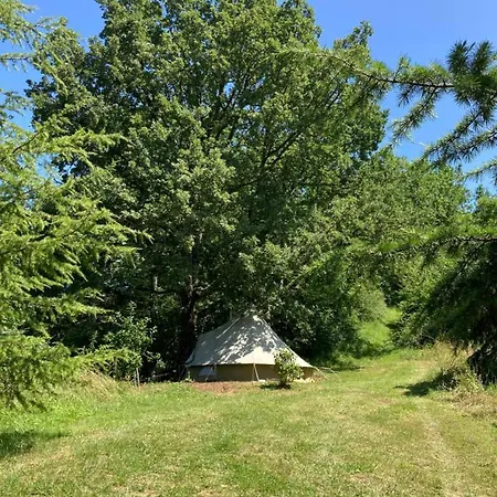 Tente Bivouac En Pleine Nature Et Guinguette *